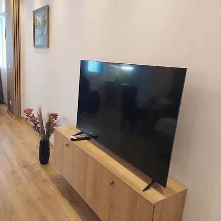Apartment Aldira Sky Arena Nationala *