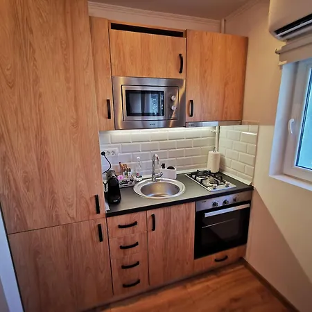 Aldira Sky Arena Nationala Apartment *