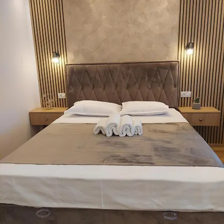 Aldira Sky Arena Nationala Apartment