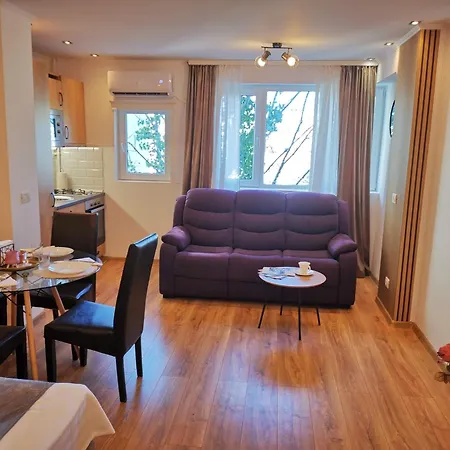 Appartement Aldira Sky Arena Nationala