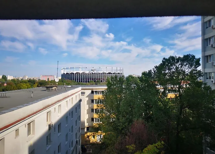 Aldira Sky Arena Nationala * Bukarest